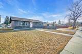 2046 33 Street - Photo 2