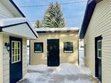 909 230 Street - Photo 10