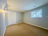 909 230 Street - Photo 39