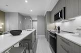 310 15 Avenue - Photo 9