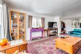 501 School - Photo 6