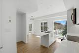 310 15 Avenue - Photo 6