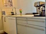 221 6 Avenue - Photo 4