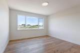 819 Green Haven Close - Photo 32