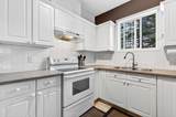 126 14 Avenue - Photo 10