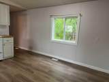 921 11 Street - Photo 3
