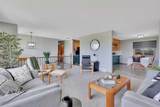 27 Warwick Drive - Photo 4
