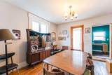 2108 8 Street - Photo 3