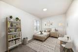 310 Montrose Crescent - Photo 10