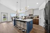680 Sixmile Crescent - Photo 4