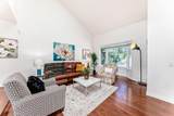 15 Hawkcliff Way - Photo 5