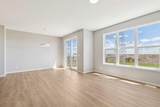 386 Hotchkiss Manor - Photo 17