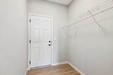 386 Hotchkiss Manor - Photo 19