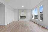 138 Corner Glen Square - Photo 14