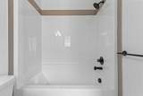 138 Corner Glen Square - Photo 33
