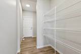 374 Hotchkiss Manor - Photo 17