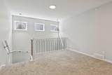 374 Hotchkiss Manor - Photo 19