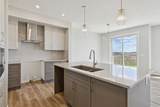 374 Hotchkiss Manor - Photo 4