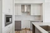 374 Hotchkiss Manor - Photo 8