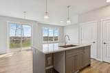 374 Hotchkiss Manor - Photo 9