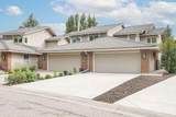 20 Midpark Crescent - Photo 1
