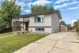 516 Sissons Crescent - Photo 2
