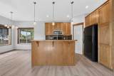 249 Elgin Manor - Photo 15
