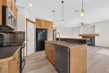 249 Elgin Manor - Photo 16