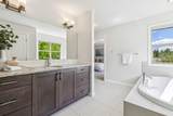 81 Riviera Crescent - Photo 20