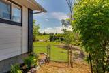 3 Armstrong Close - Photo 37