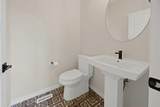 229 Calhoun Crescent - Photo 5
