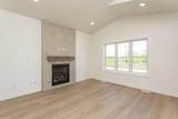 60 Emmett Crescent - Photo 7
