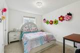 375 Corner Meadows Avenue - Photo 35
