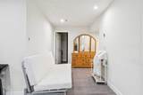 929 38 Street - Photo 32