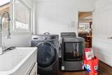 929 38 Street - Photo 8