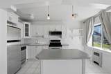 330 19 Avenue - Photo 5
