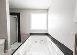10705 101 Avenue - Photo 31