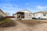 216 Grenfell Crescent - Photo 2