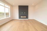155 Sundown Crescent - Photo 4
