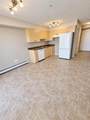 204 17 Street - Photo 4