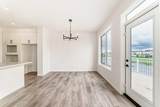 310 Montrose Crescent - Photo 16