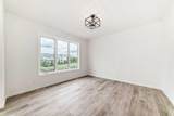 310 Montrose Crescent - Photo 18