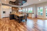 1318 Windsor Street - Photo 5