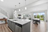 15 Lawrence Green - Photo 3