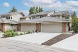 20 Midpark Crescent - Photo 2
