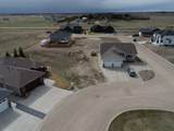 6927 Meadowview Close - Photo 1