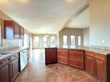 81 Peace River Avenue - Photo 31