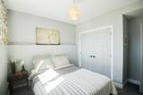 670 Anderson Close - Photo 32