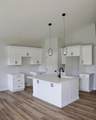 8 Henner's Place - Photo 15