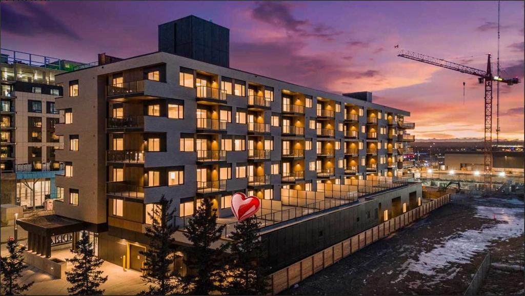 https://bt-photos.global.ssl.fastly.net/calgary/orig_boomver_9_A2194937-2.jpg